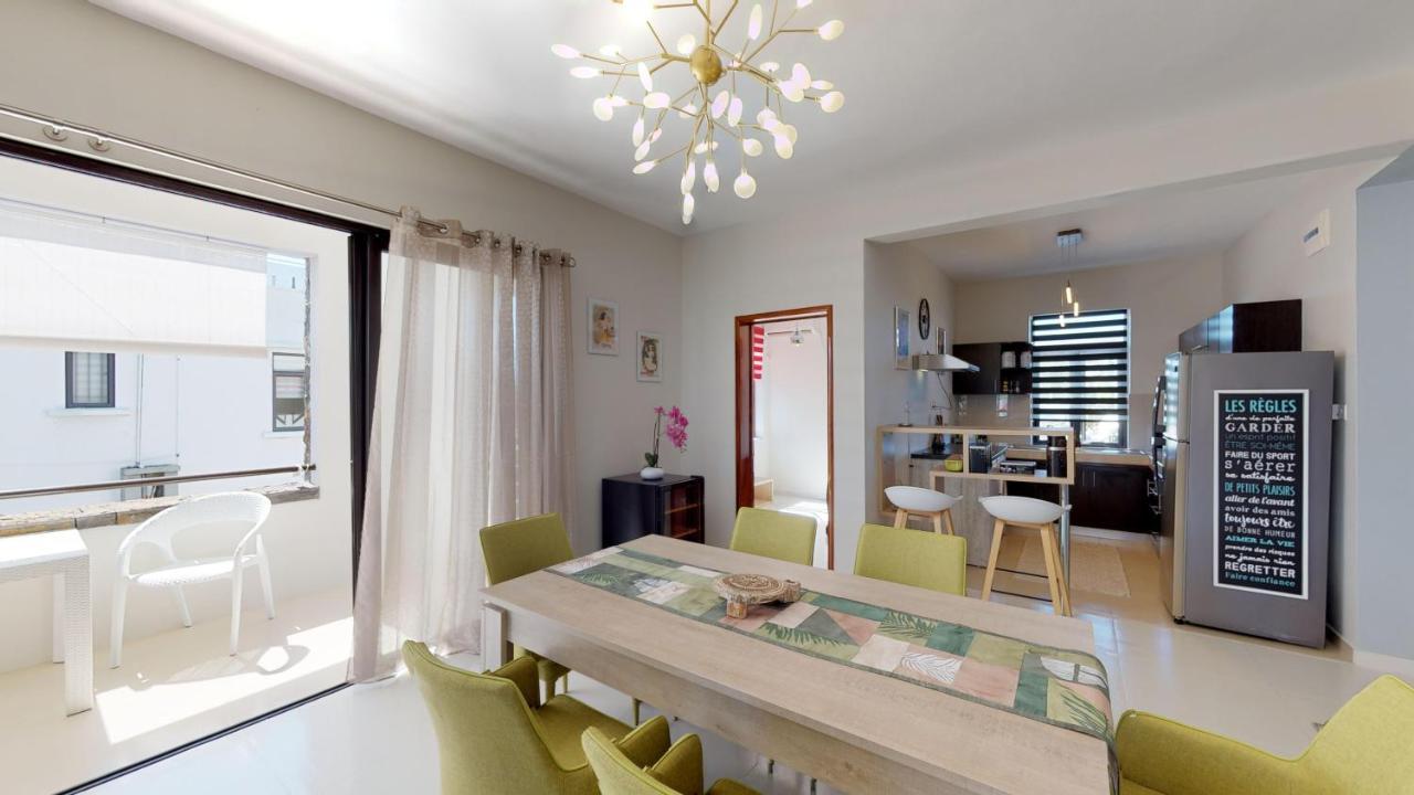 Apartamento Penthouse - Private Roof Terrace - Sea & Mountain View Grand Baie Exterior foto